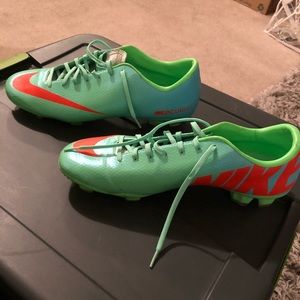 Men’s soccer cleats